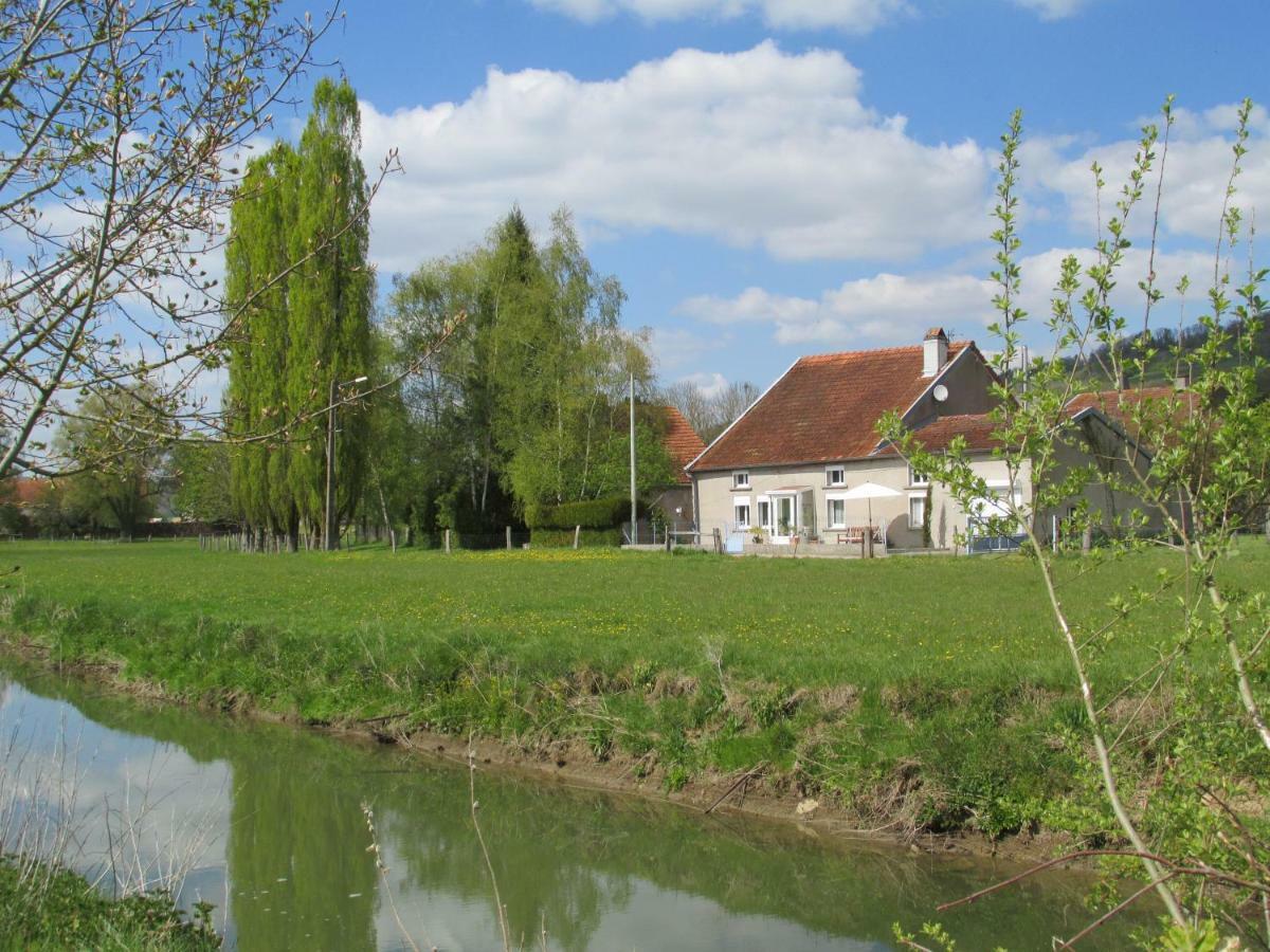 Bed and Breakfast La Taniere Douce Soulaucourt-sur-Mouzon Экстерьер фото